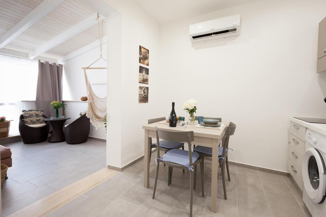 泰拉西尼Holiday House Da Vinci公寓 外观 照片