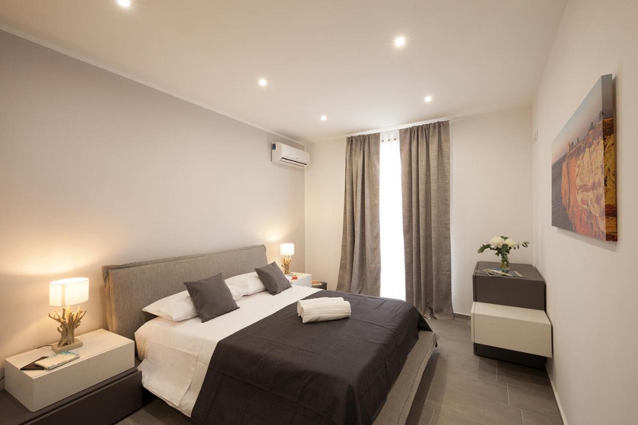 泰拉西尼Holiday House Da Vinci公寓 外观 照片